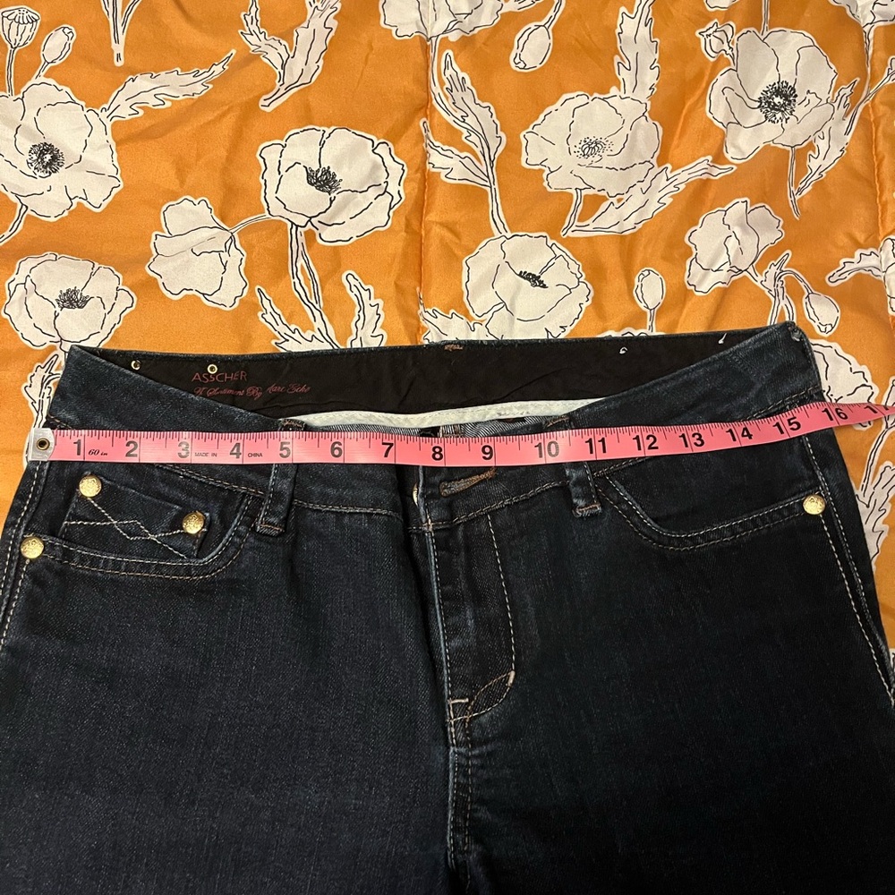 Women's Dark Blue Jeans